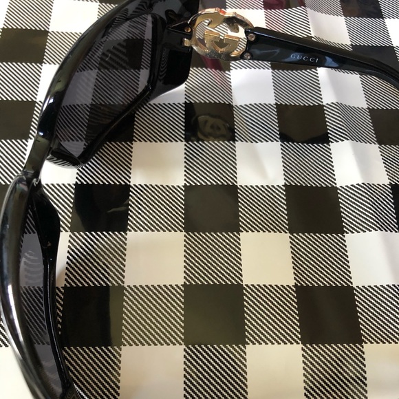 GUCCI Sunglasses 3034 in Black - Picture 4 of 6